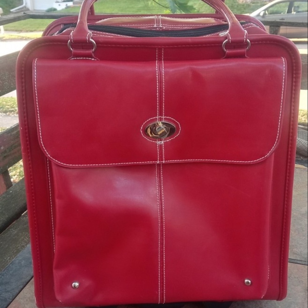 Wilsons Rolling Suitcase Business Carry-on Luggage Red Patent Leather Case- NICE